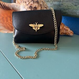 Vera Pelle Black Leather Crossbody with Gold Bee Accent